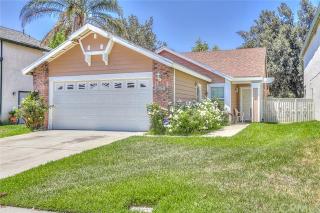 11784 Autumn Pl, Fontana, CA 92337-0517