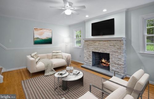 2742 Phipps Ave, Willow Grove, PA 19090-4430