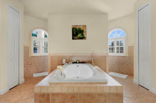 3314 1st Pl, Cape Coral FL  33914-3100 exterior