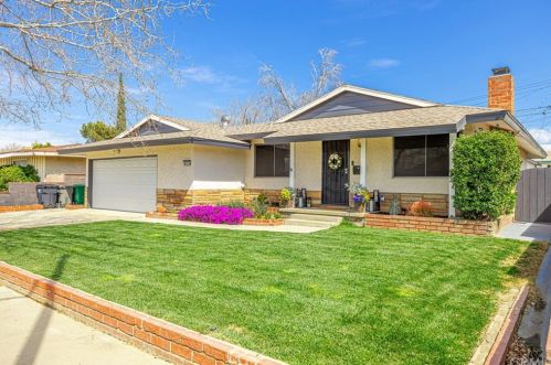 44264 4th St, Lancaster, CA 93535-3705