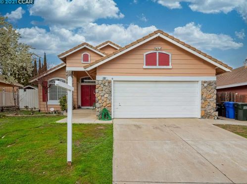 204 Babbling Brook Way, West Pittsburg, CA 94565-1787