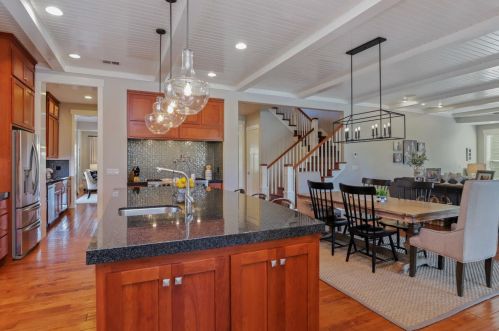 10817 Goldsborough Cir, Valley Home CA 95361-7649 exterior