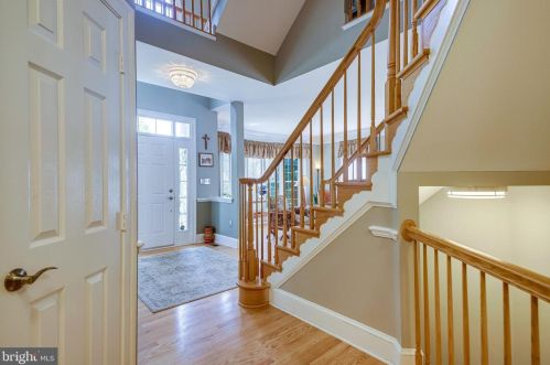 12664 Crabtree Falls Dr, Bristow VA  20136-2161 exterior