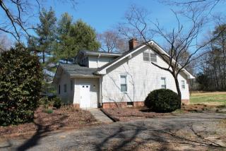 4871 Fleetwood Cir, Winston Salem NC  27106-4251 exterior