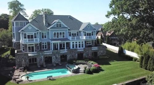 8 Hilltop Dr, Rye Brook NY  10573-5308 exterior