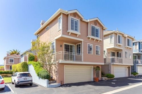 2356 241st St, Lomita, CA 90717-1064