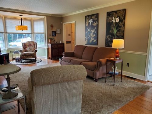 836 Spring St, Latrobe, PA 15650-2024