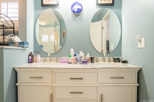 29000 Gladiolus Dr, Santa Clarita CA  91387-1828 exterior