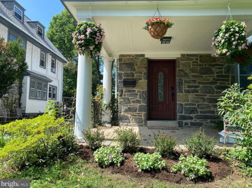 112 School House Ln, Ardmore, PA 19003-3310