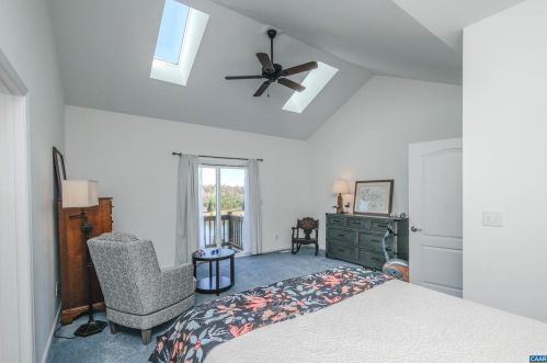 513 Rosewood Dr, Scottsville VA  24590-6491 exterior