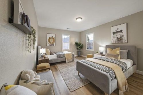 9235 B St, Oakland CA 94603-2416 exterior