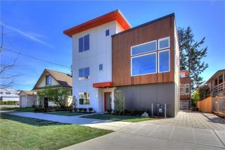 2019 64th St, Seattle, WA 98107-2411