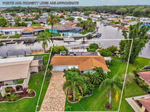 4852 Bonito Dr, New Port Richey, FL 34652-4409