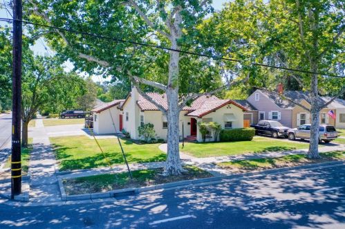 128 College St, Woodland, CA 95695-3222