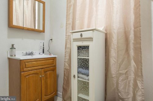 651 State St, Camden NJ  08102-1825 exterior