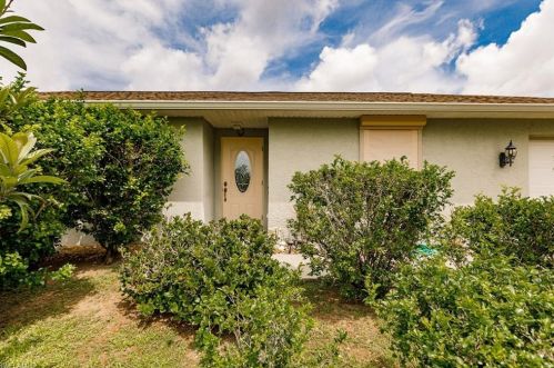 4100 35th St, Lehigh Acres, FL 33976-4106