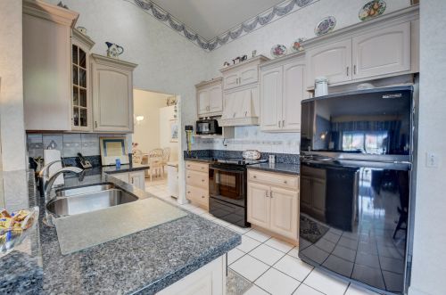 9581 Tavernier Dr, Boca Raton FL  33496-2105 exterior