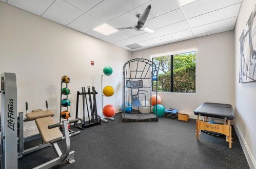 7038 Great Falls Cir, Boynton Beach FL  33437-3998 exterior