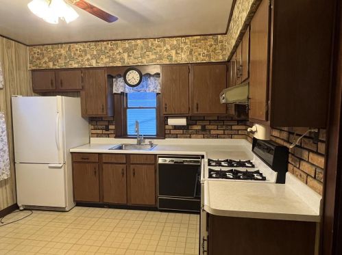 1343 Chicago St, Green Bay WI  54301-3837 exterior