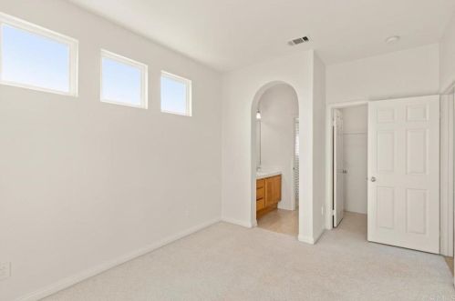 7507 Mona Ln, San Diego CA 92130-5621 exterior