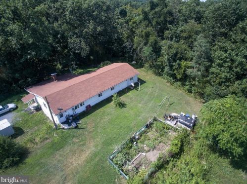 25 Penny Ln, West Enola, PA 17025-1020