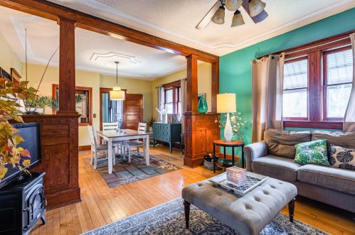 1602 Adams St, La Crosse, WI 54601-5715