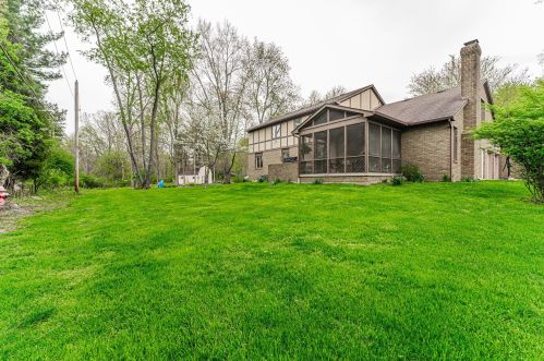 25 Buckeye Blvd, Pataskala, OH 43062-8465