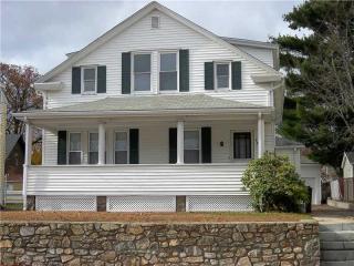 621 Grove St, Woonsocket RI  02895-5815 exterior