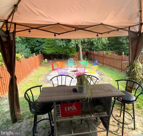 19 Tyler Ln, Berlin Boro NJ  08009-9463 exterior