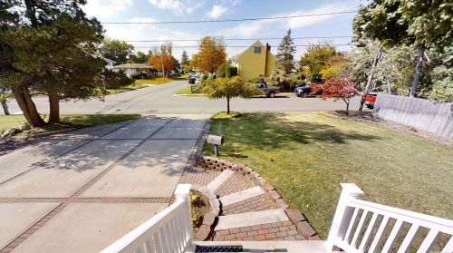1459 Denver Ave, Bayshore, NY 11706-4509