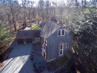 12 Ox Bow Ln, Essex, CT 06426-1326