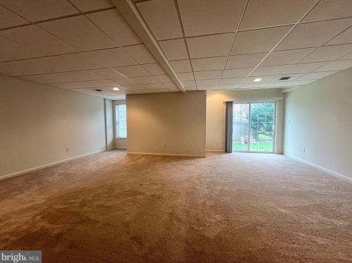 71 Keswick Dr, Navy Sup Dpt PA 17050-7917 exterior