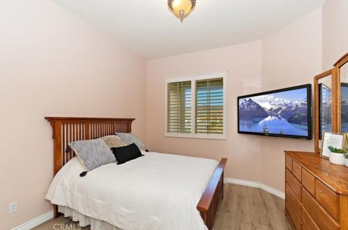 825 Sherwood Ct, Beaumont CA  92223-8556 exterior