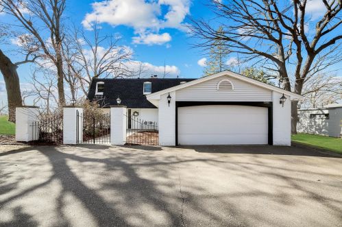7580 Alden Way, Minneapolis, MN 55432-3004