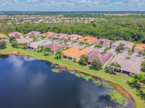 16143 Amethyst Key Dr, Wimauma FL  33598-4027 exterior