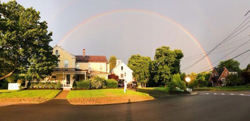 118 Messinger St, Canton MA  02021-3947 exterior