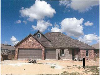 2033 Doral Dr, Fayetteville, AR 72701-7788