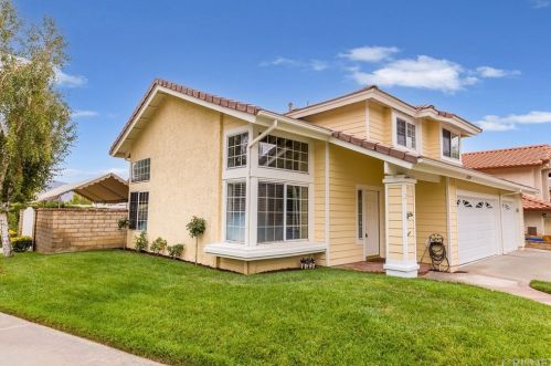 17734 Silverstream Dr, Santa Clarita, CA 91387-4216