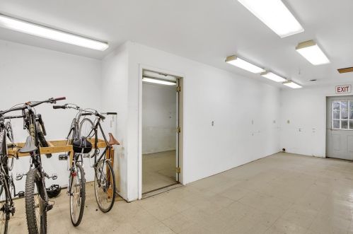 913 Main St, Latrobe PA  15650-1636 exterior