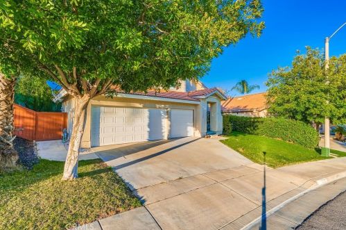 31120 Bunker Dr, Temecula CA  92591-3905 exterior