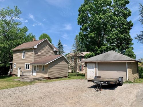 4 Beech St, Stoneboro, PA 16153-3810