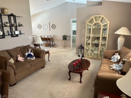 612 4th Ter, Cape Coral FL  33909-2002 exterior