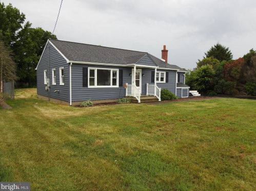 1990 Fast Landing Rd, Dover, DE 19901-2720