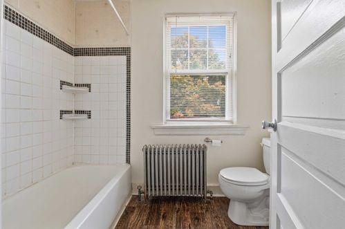 4001 Ctr Ave, Whitaker PA 15120-3417 exterior