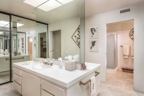 111 Mission Hills Dr, Rancho Mirage CA  92270-1477 exterior