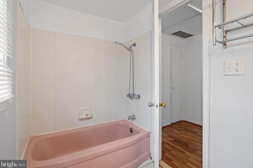 44 Middleton Ln, Willingboro NJ  08046-3148 exterior