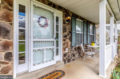 309 Williams Cir, Collegeville PA  19473-2344 exterior