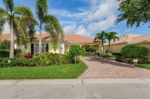 8505 Deimille Ct, Naples, FL 34114-2713