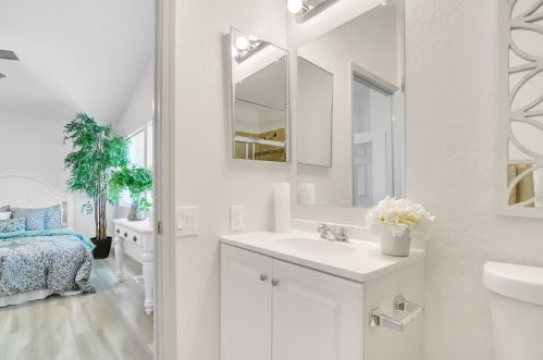 142 M St, Rio Linda CA  95673-2135 exterior