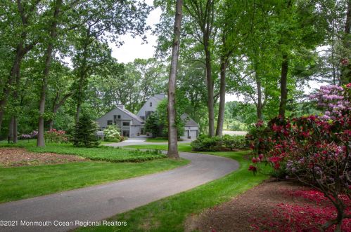 47 Club Way, Tinton Falls, NJ 07701-6303